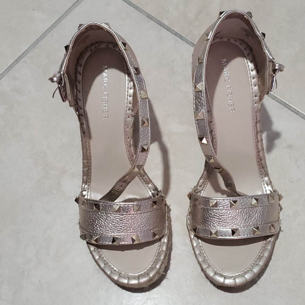 Mark Fisher gold leather espadrille wedges/ sandal